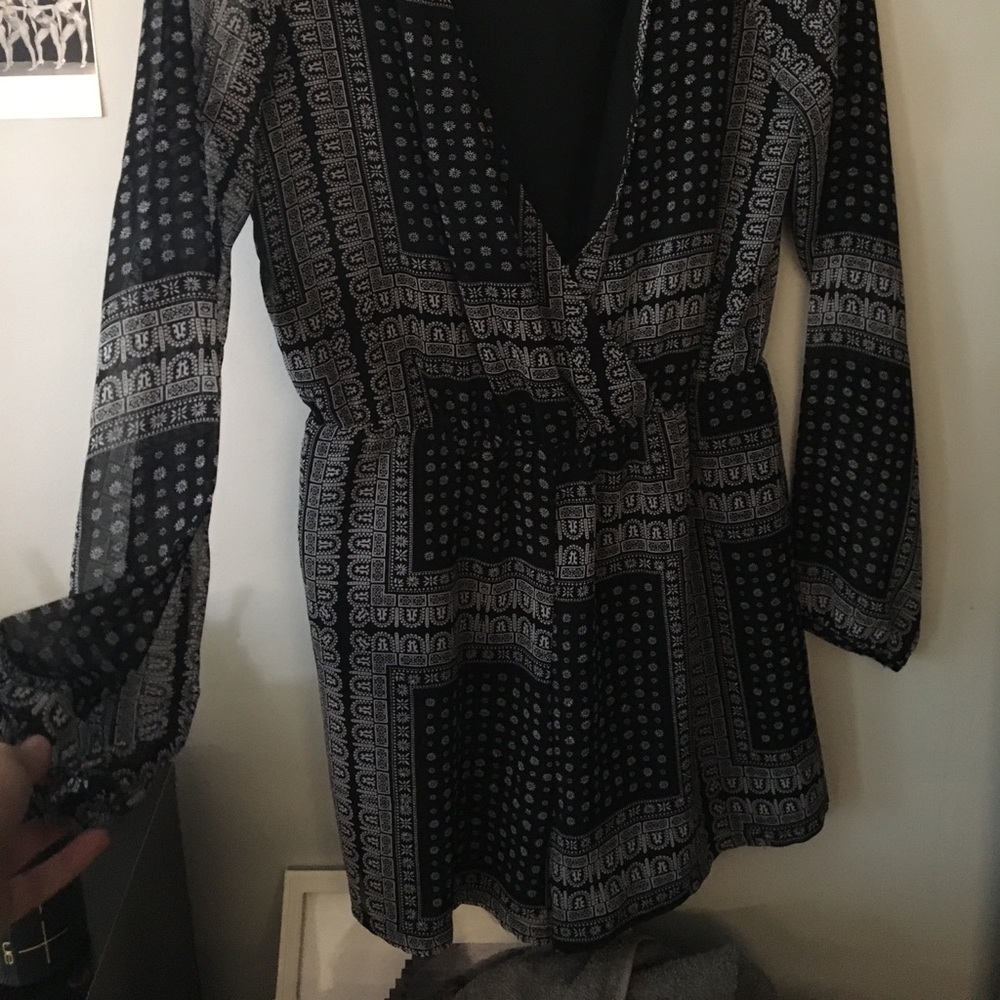 BCBGeneration patterned romper - Picture 3 of 3